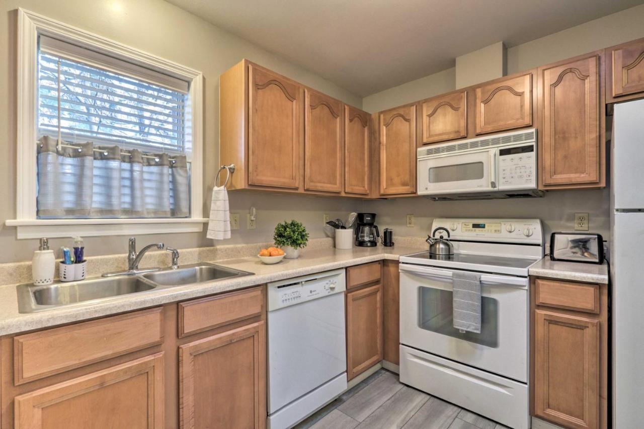 Centrally Located South Hill Apartment With Smart Tv سبوكين المظهر الخارجي الصورة