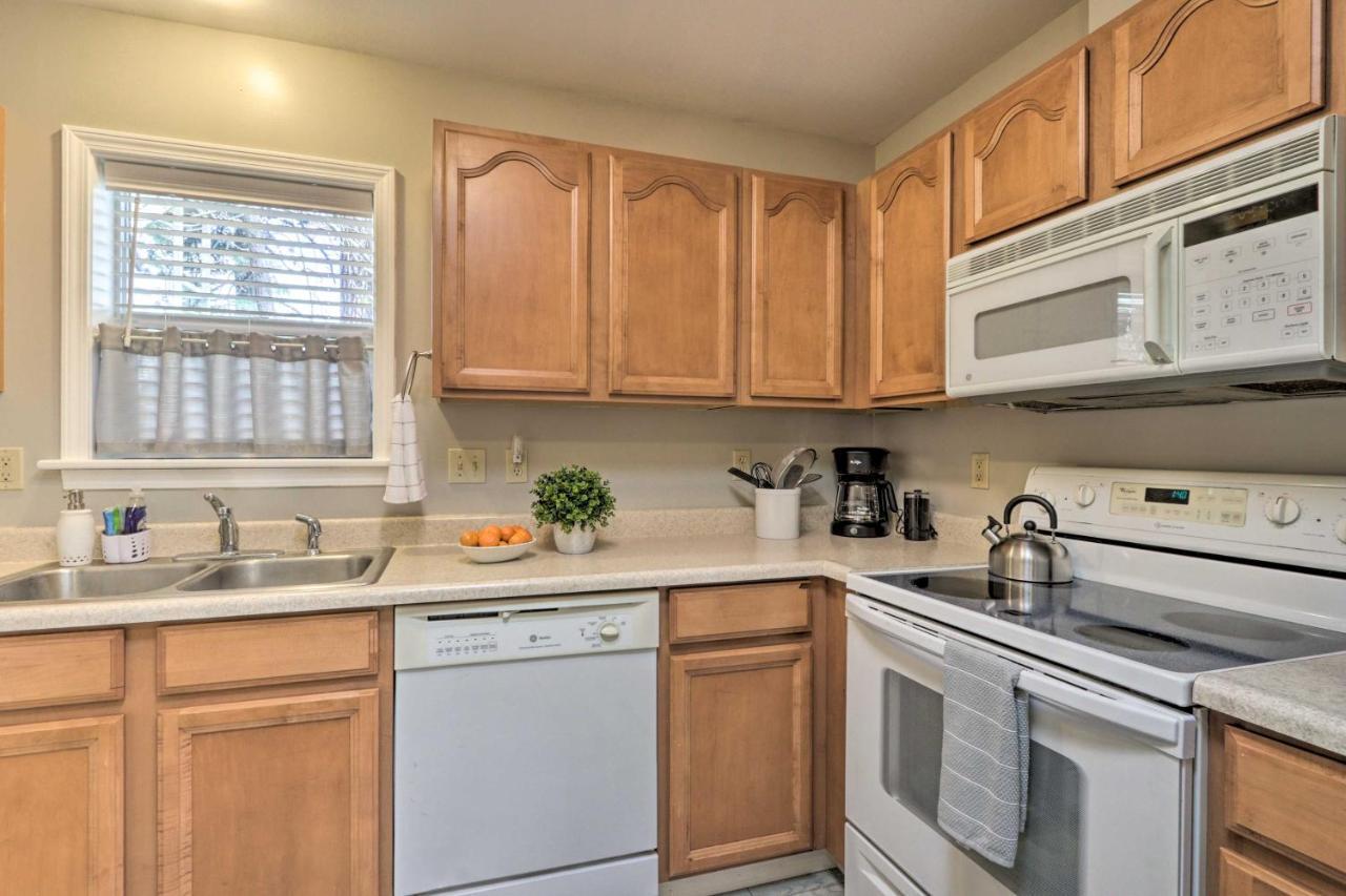 Centrally Located South Hill Apartment With Smart Tv سبوكين المظهر الخارجي الصورة